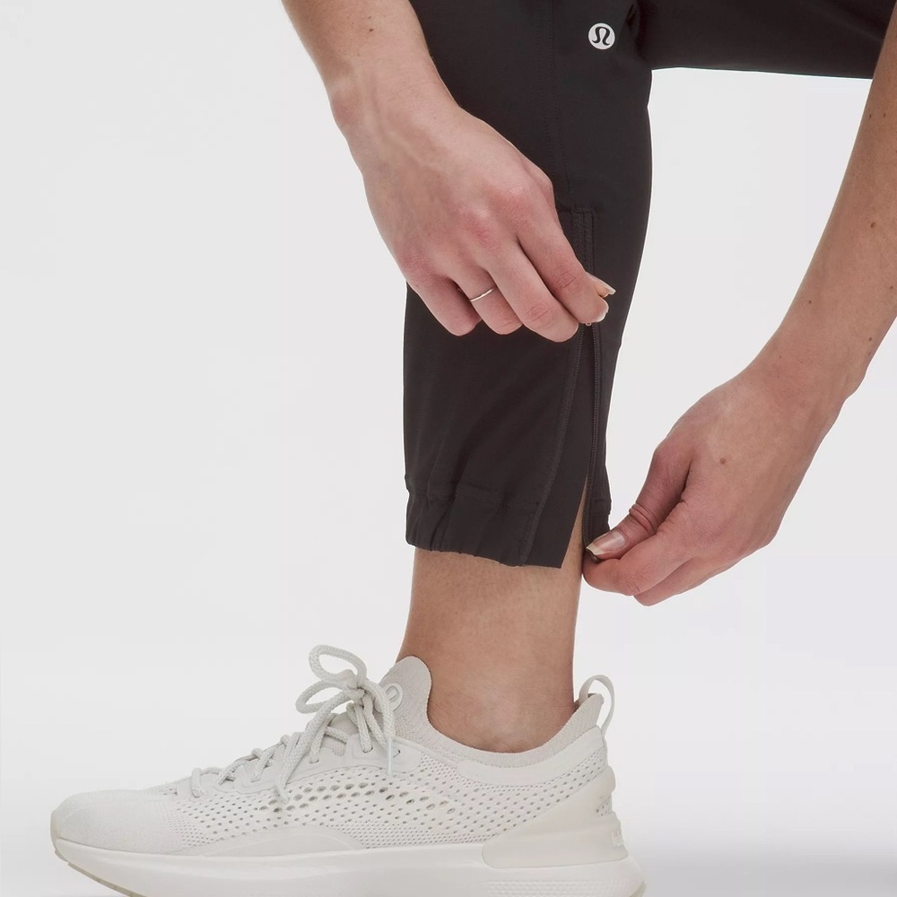 Lululemon Adapted State High-Rise Jogger Zippered Cuffs 28" Black Size 4 - Picture 5 of 16